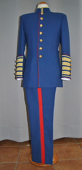 Uniforme azul de la Banda de Cornetas y Tambores Nuestra Señora del Sol